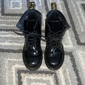 Girls Dr. Martens